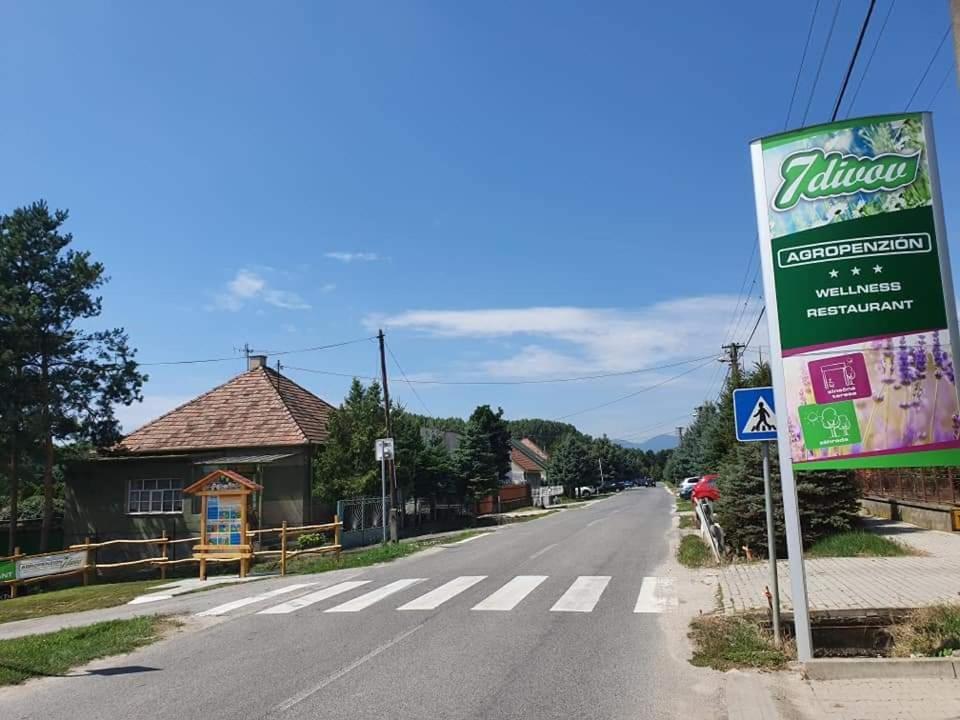 Agropenzion 7Divov Dolna Krupa Eksteriør billede